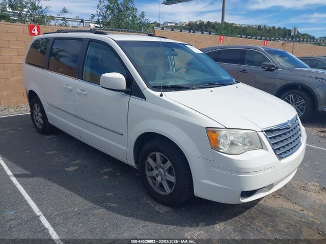2010 Chrysler Town & Country Touring მანქანა იყიდება აუქციონზე, vin: 2A4RR5D18AR198647, აუქციონის ნომერი: 44520083