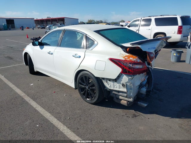 1N4AL3AP3HC484500 Nissan Altima 2.5 Sr