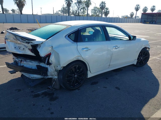 1N4AL3AP3HC484500 Nissan Altima 2.5 Sr