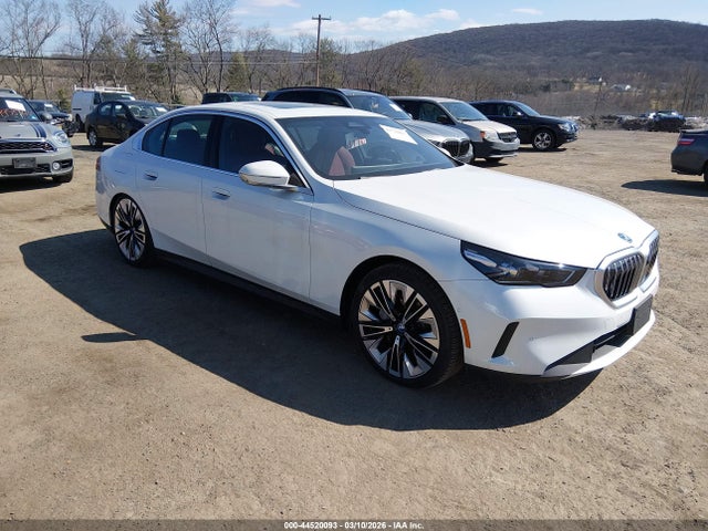 2025 Bmw I5 Xdrive40 მანქანა იყიდება აუქციონზე, vin: WBY13HG00SCT75368, აუქციონის ნომერი: 44520093