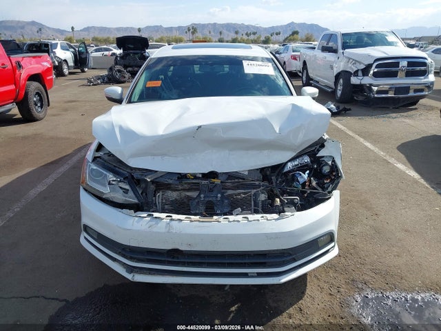 3VWD17AJ5FM421391 Volkswagen Jetta 1.8t Se
