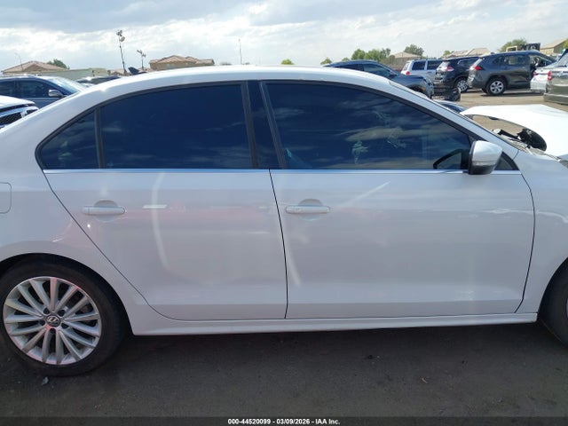 3VWD17AJ5FM421391 Volkswagen Jetta 1.8t Se