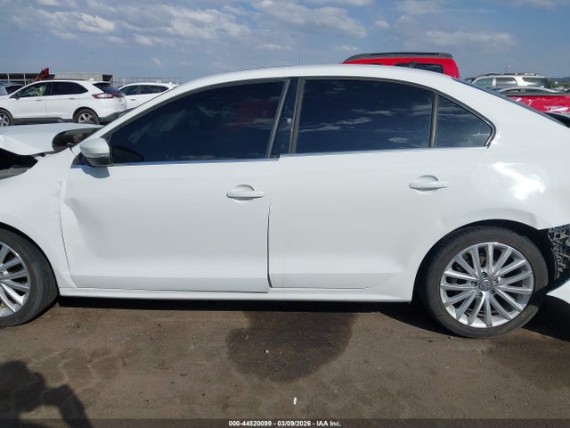 3VWD17AJ5FM421391 Volkswagen Jetta 1.8t Se