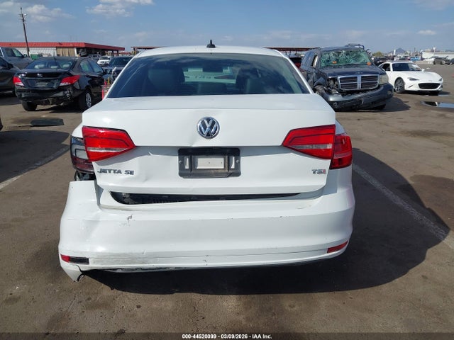3VWD17AJ5FM421391 Volkswagen Jetta 1.8t Se