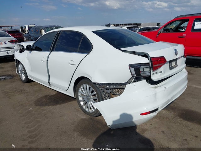 3VWD17AJ5FM421391 Volkswagen Jetta 1.8t Se