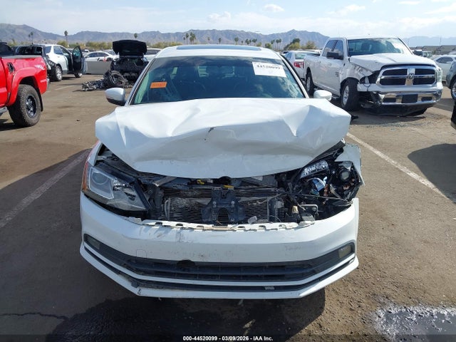 3VWD17AJ5FM421391 Volkswagen Jetta 1.8t Se