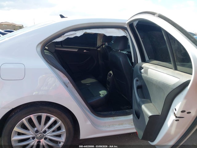 3VWD17AJ5FM421391 Volkswagen Jetta 1.8t Se