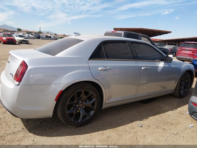 2023 Chrysler 300 300s მანქანა იყიდება აუქციონზე, vin: 2C3CCABG4PH641019, აუქციონის ნომერი: 44520114
