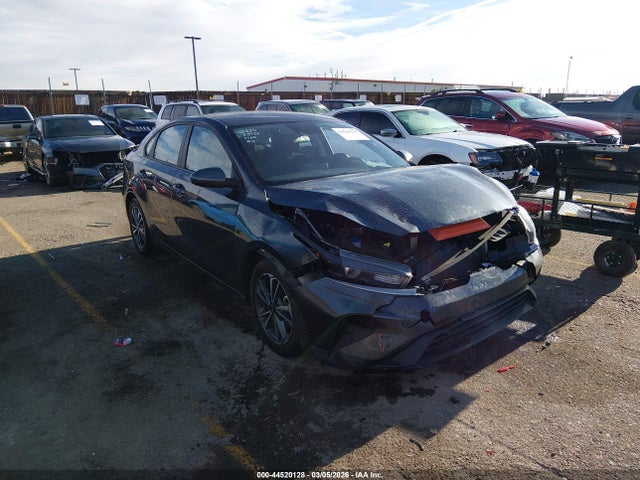 2024 Kia Forte Lxs მანქანა იყიდება აუქციონზე, vin: 3KPF24AD8RE798507, აუქციონის ნომერი: 44520128