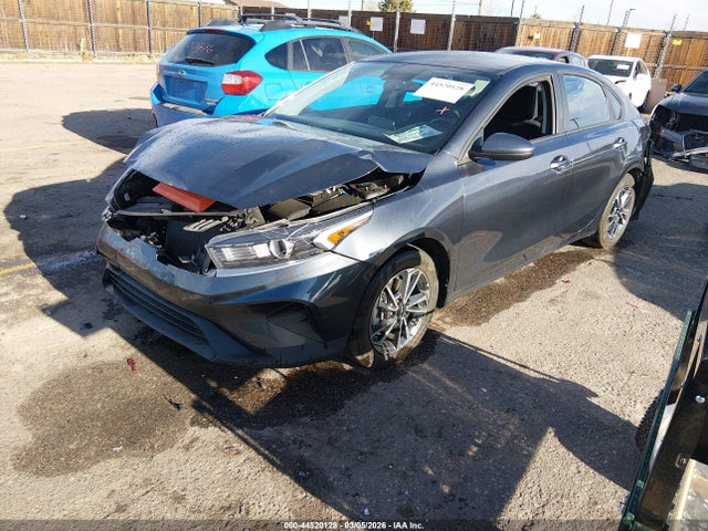 44520128 :رقم المزاد ، 3KPF24AD8RE798507 vin ، 2024 Kia Forte Lxs مزاد بيع