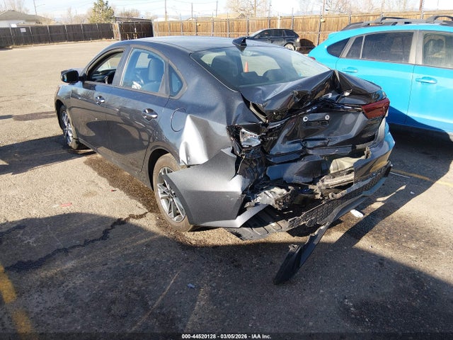 44520128 :رقم المزاد ، 3KPF24AD8RE798507 vin ، 2024 Kia Forte Lxs مزاد بيع