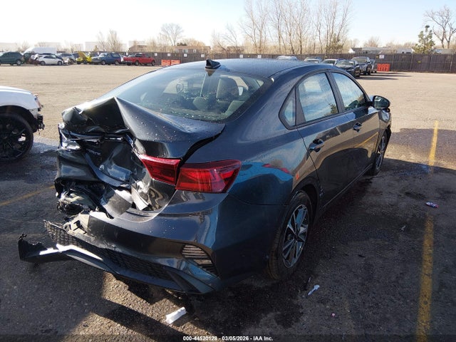 44520128 :رقم المزاد ، 3KPF24AD8RE798507 vin ، 2024 Kia Forte Lxs مزاد بيع