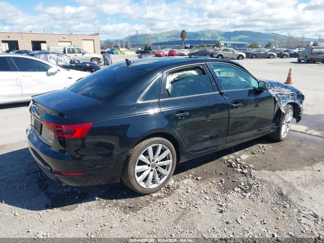 2017 AUDI A4 WAUGMAF42HN044578 Photo 3