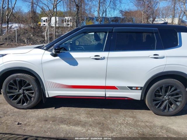 Продаж на аукціоні авто 2024 Mitsubishi Outlander Se Ralliart S-awc, vin: JA4J4VA88RZ086462, номер лоту: 44520197