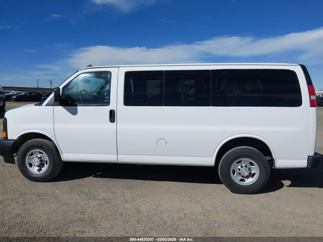 1GNWGEFG4H1270126 Chevrolet Express 2500 Ls