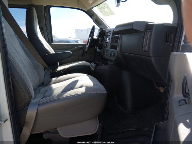 1GNWGEFG4H1270126 Chevrolet Express 2500 Ls