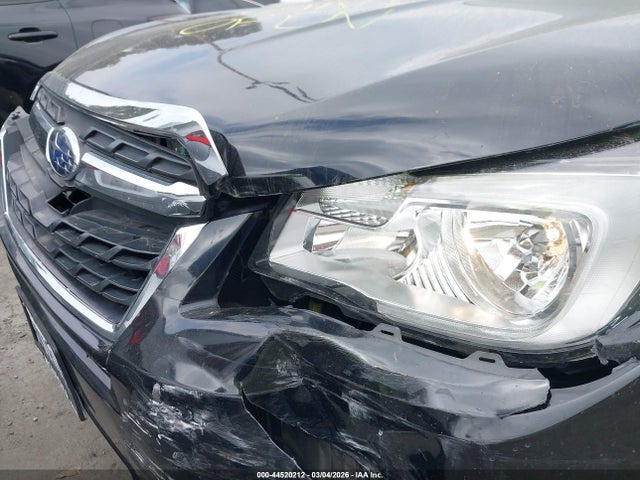 Subaru Forester 2.5i Premium 2018 JF2SJAGCXJH546689 Image 18
