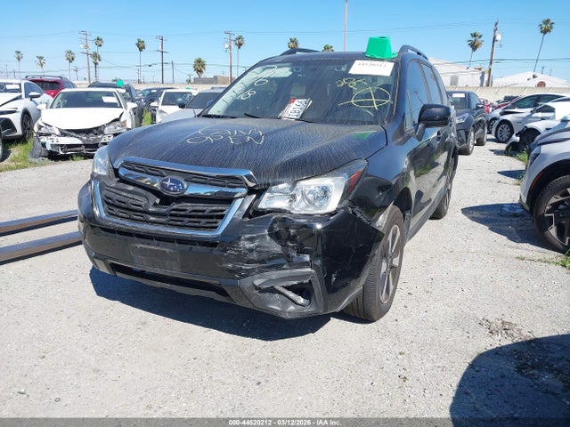 Subaru Forester 2.5i Premium 2018 JF2SJAGCXJH546689 Image 2