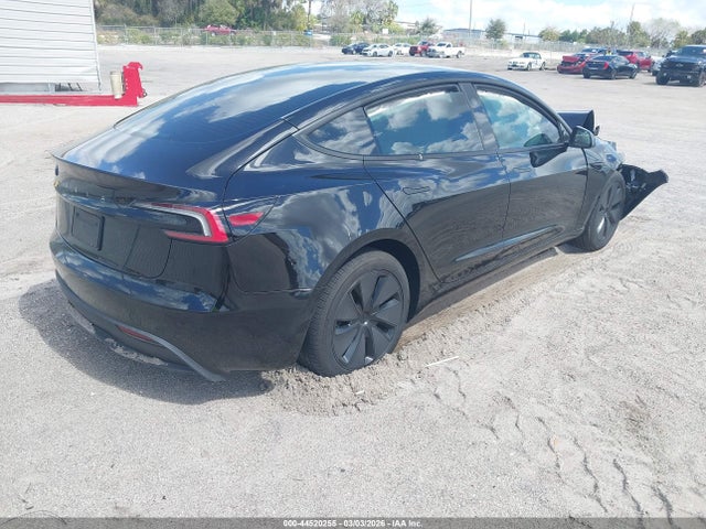 2025 TESLA MODEL 3 5YJ3E1EA8SF011774 Photo 3