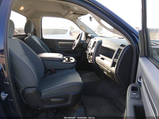 3C6JR6DG9HG764819 RAM 1500 Tradesman 4x2 8&#039; Box