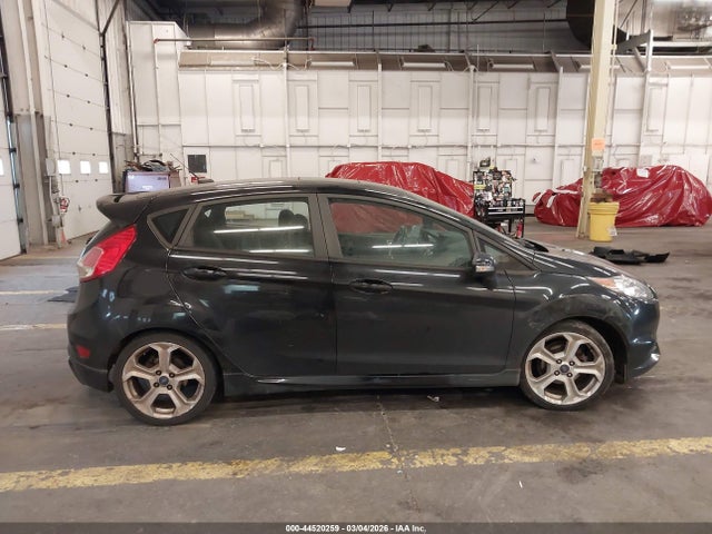 Ford FIESTA ST 2014 3FADP4GX7EM142699 Image 13