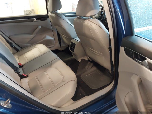 Aukcja sprzedaży 2016 Volkswagen Passat 1.8t Se, vin: 1VWBS7A3XGC029421, numer aukcji: 44520281