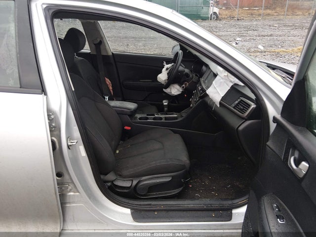 2018 KIA OPTIMA 5XXGT4L39JG214987 Photo 4