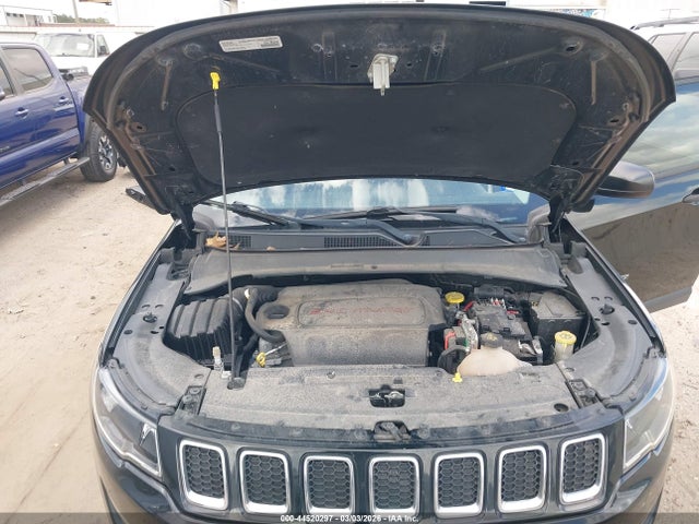 3C4NJCAB0JT107039 Jeep Compass Sport Fwd