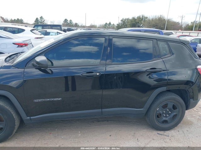 3C4NJCAB0JT107039 Jeep Compass Sport Fwd
