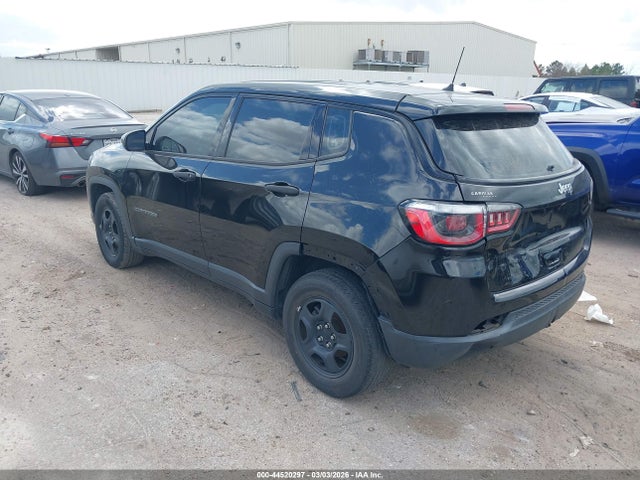 3C4NJCAB0JT107039 Jeep Compass Sport Fwd