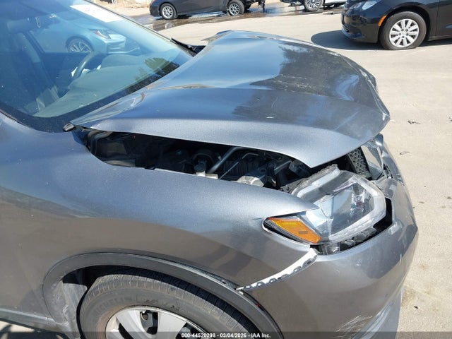 Nissan ROGUE S 2015 KNMAT2MVXFP557124 Image 13