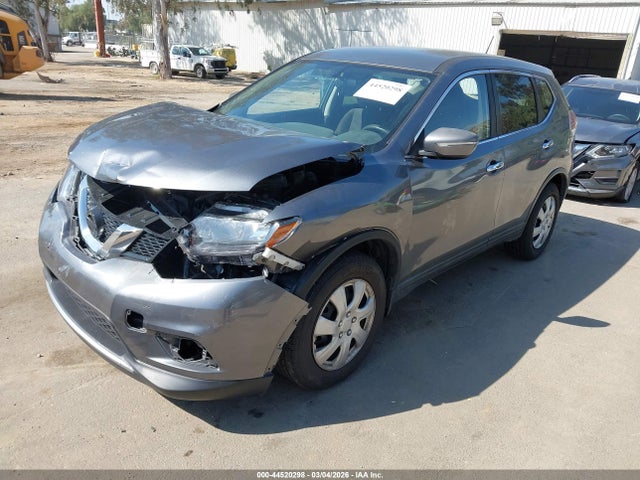 Nissan ROGUE S 2015 KNMAT2MVXFP557124 Image 2