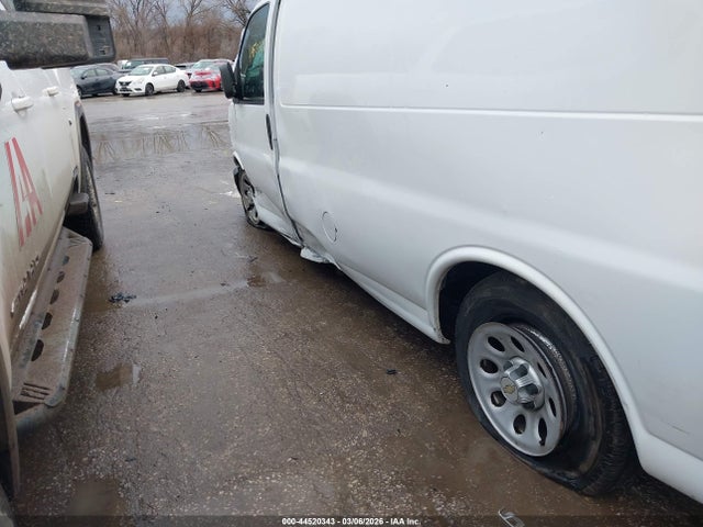 44520343 :رقم المزاد ، 1GCSHAF44D1179175 vin ، 2013 Chevrolet Express 1500 Work Van مزاد بيع