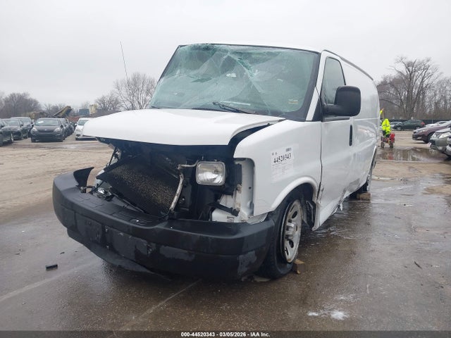 44520343 :رقم المزاد ، 1GCSHAF44D1179175 vin ، 2013 Chevrolet Express 1500 Work Van مزاد بيع