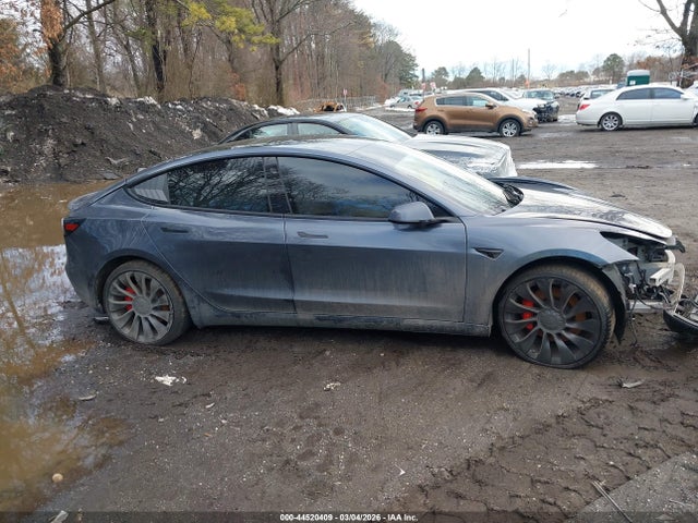 Продажа на аукционе авто 2022 Tesla Model 3 Performance Dual Motor All-wheel Drive, vin: 5YJ3E1EC2NF269729, номер лота: 44520409