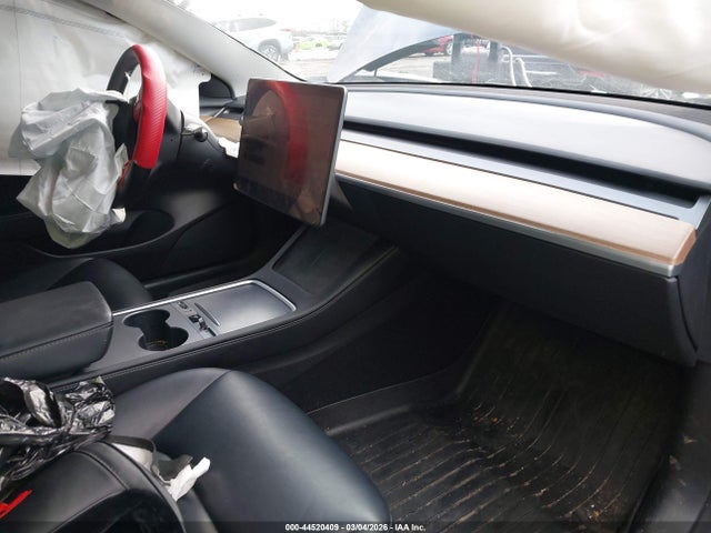 2022 TESLA MODEL 3 5YJ3E1EC2NF269729 Photo 4