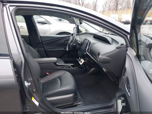 2017 TOYOTA PRIUS PRIME JTDKARFP1H3054948 Photo 4
