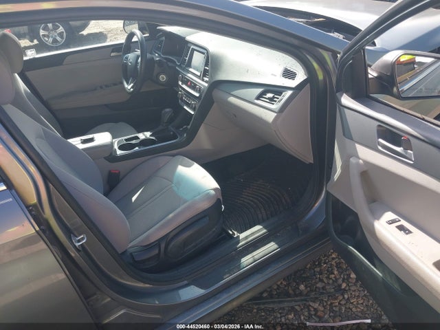 Продаж на аукціоні авто 2018 Hyundai Sonata Se, vin: 5NPE24AF7JH706476, номер лоту: 44520460