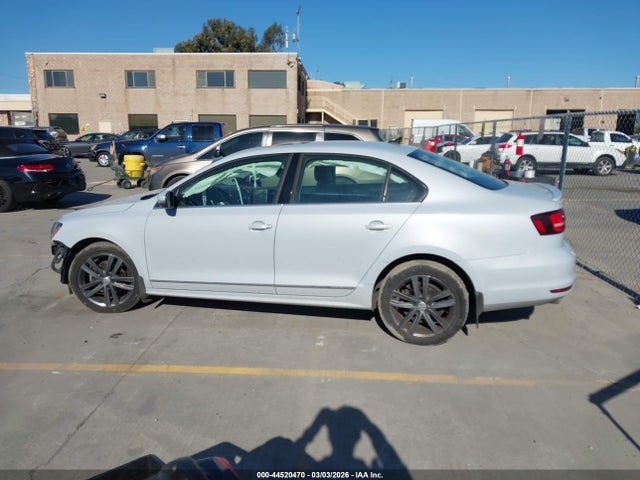 3VWL17AJ7JM241446 Volkswagen Jetta 1.8t Sel
