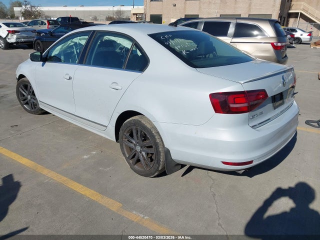 3VWL17AJ7JM241446 Volkswagen Jetta 1.8t Sel
