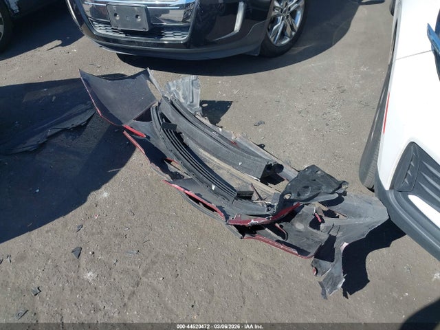 JTDKARFU1G3508992 Toyota Prius Four Touring