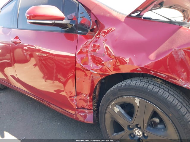 JTDKARFU1G3508992 Toyota Prius Four Touring