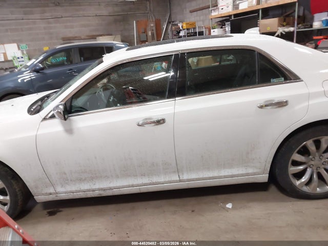 2017 Chrysler 300c მანქანა იყიდება აუქციონზე, vin: 2C3CCAEG0HH570169, აუქციონის ნომერი: 44520482