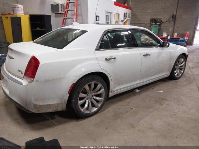 2017 Chrysler 300c მანქანა იყიდება აუქციონზე, vin: 2C3CCAEG0HH570169, აუქციონის ნომერი: 44520482