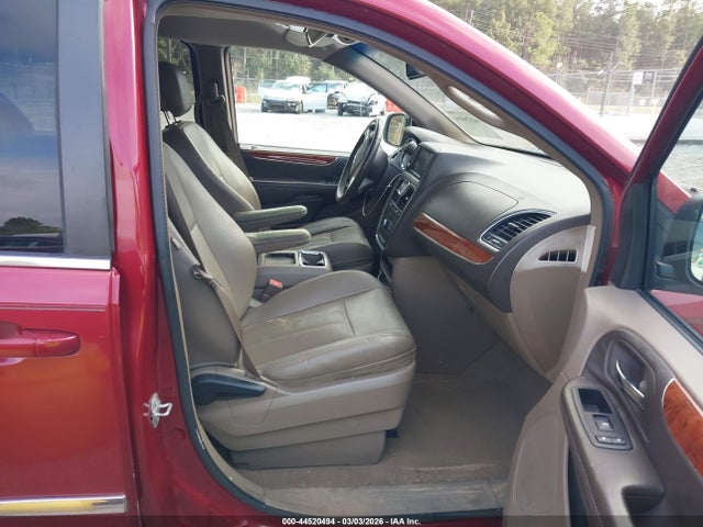 44520494 :رقم المزاد ، 2C4RC1BG0FR552594 vin ، 2015 Chrysler Town & Country Touring مزاد بيع