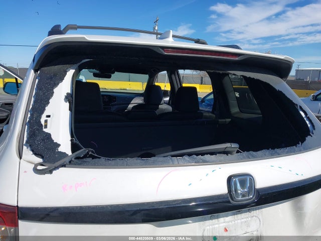 5FNYF8H6XRB019386 Honda Passport Awd Trailsport
