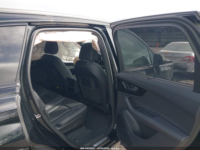 2025 AUDI Q7 WA1LCBF77SD000846 Photo 7