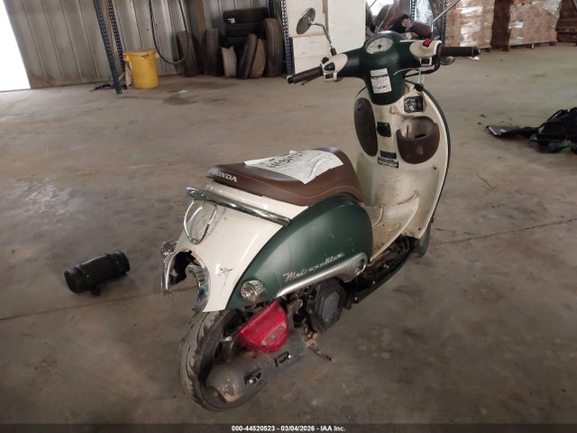 Honda NCW50 2024 JH2AF7716RK701435 Image 4