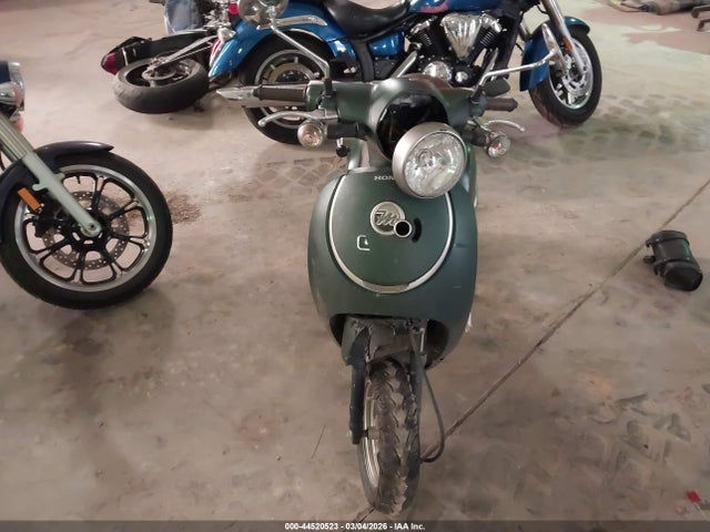 Honda NCW50 2024 JH2AF7716RK701435 Image 5