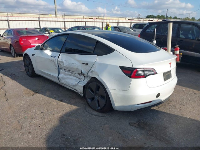 2023 TESLA MODEL 3 5YJ3E1EA1PF437684 Photo 2